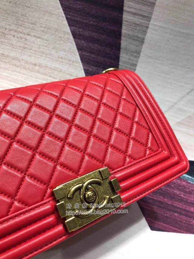 Chanel女包 香奈兒專櫃經典款BOY口蓋包 Chanel小羊皮紅色鏈條單肩斜挎包 A67086  djc4277